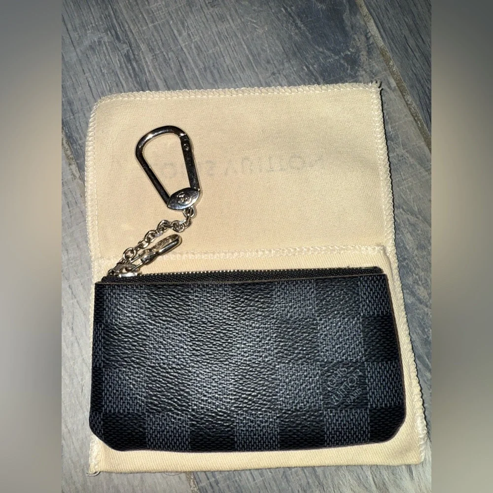 Louis Vuitton Graphite Key Pouch W/ Box & Dust Bag - Picture 3 of 8